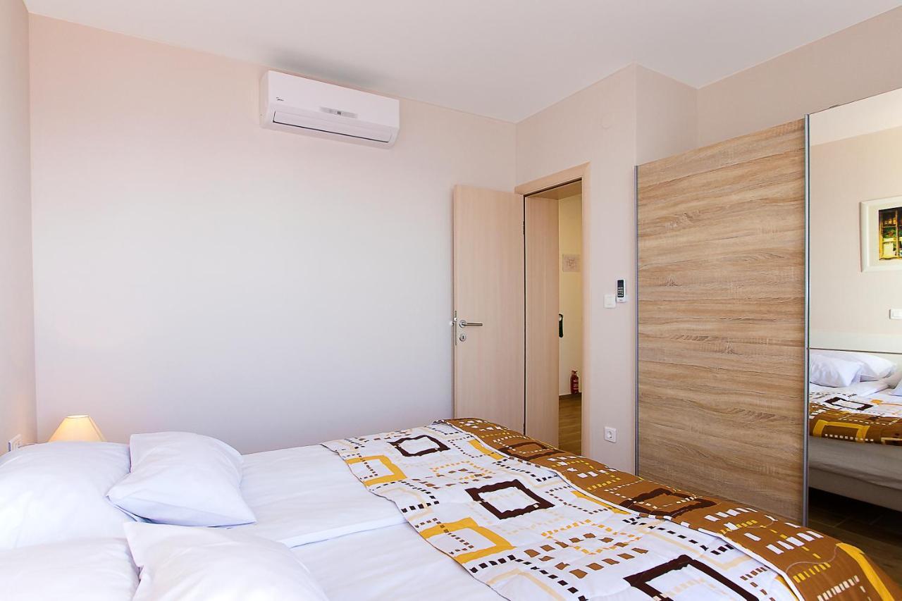 Apartment Ragusa Palace 3 Funjestra מראה חיצוני תמונה
